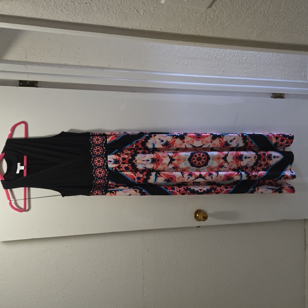 London Style Connection Black/Multicolor Maxi Dress- Size 18W